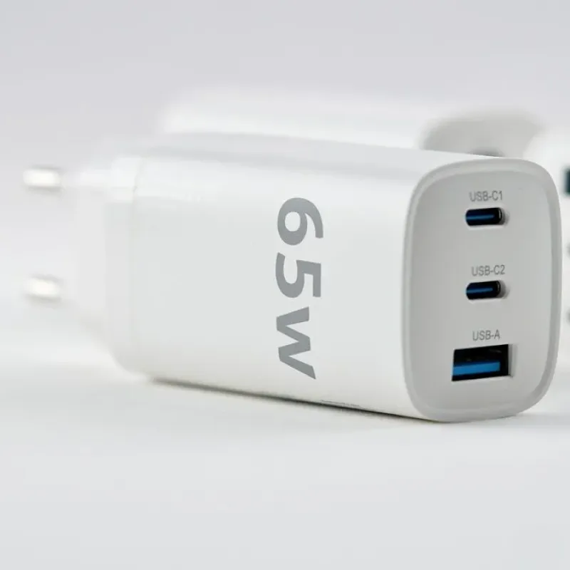 Адаптер зарядно EVELATUS USB-C1/USB-C1/USB-A 65W
